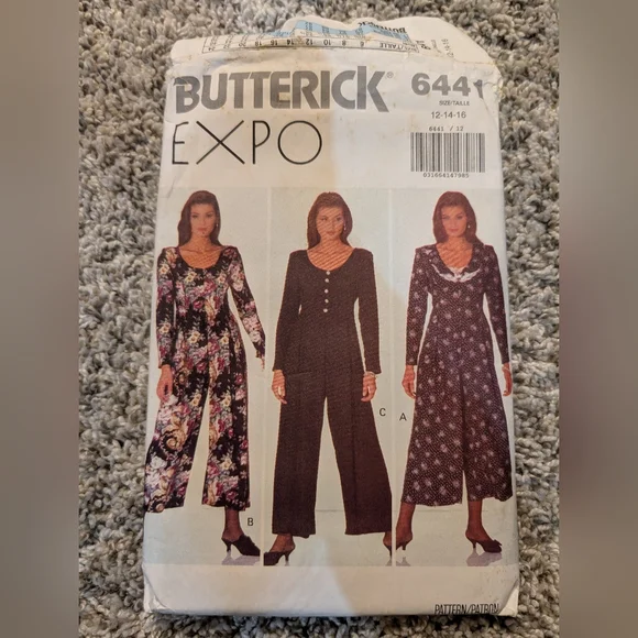 Butterick Pattern - Picture 1 of 4